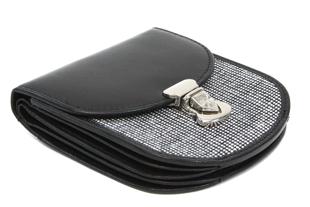 E-shop Černobílá dámská kožená peněženka se zámečkem 511-1241B-60/T