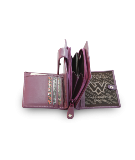 Fialová dámska kožená peňaženka so zápinkou 511-5937-76