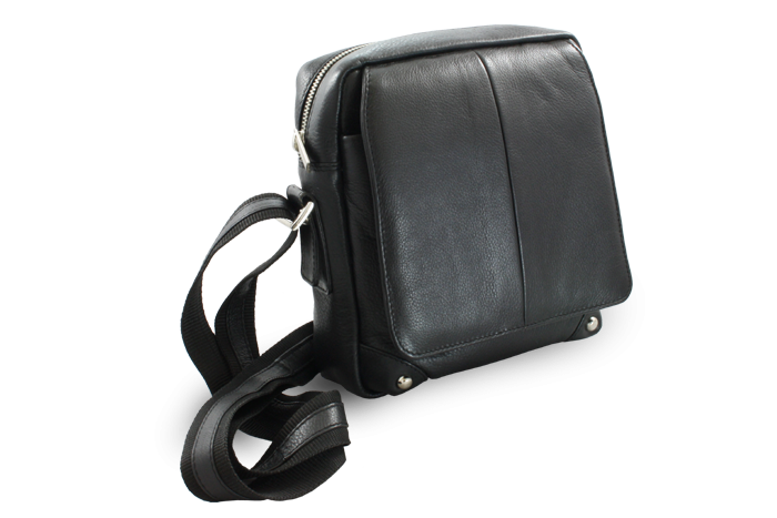 E-shop Malý černý kožený pánský crossbag 215-1919-60