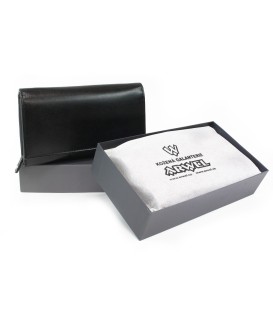 Čierna dámska kožená klopňová peňaženka 511-2121-60