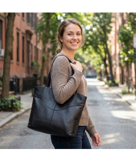 Čierna kožená zipsová kabelka s dvoma popruhmi 212-2018-60