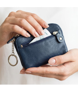 Väčšia tmavo modrá kožená dvojzipsová kľúčenka 619-8104-97